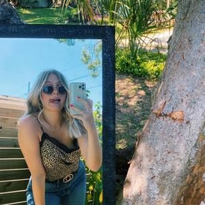 Meet your Posher, Melanie